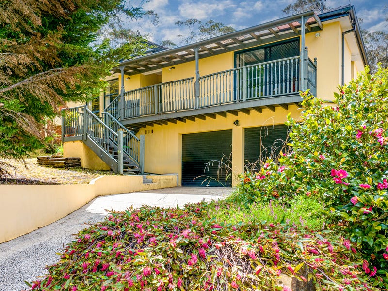 11 Farnells Road, Katoomba, NSW 2780 House for Sale