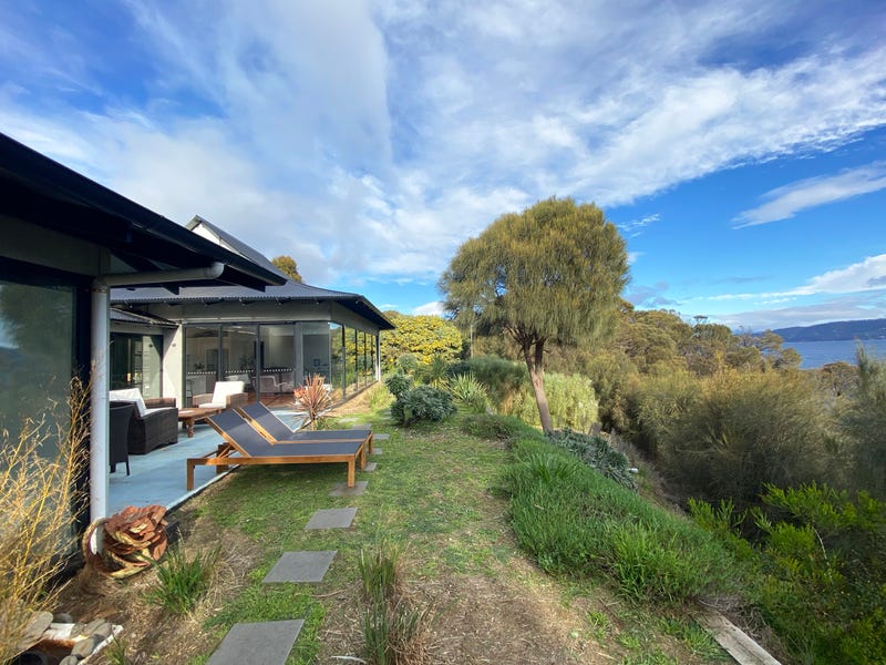 110 Spitfarm Road, Opossum Bay, TAS 7023