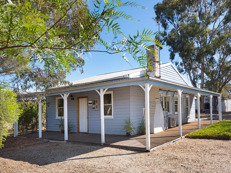 4 Church Street, Newstead, Vic 3462 Property Details