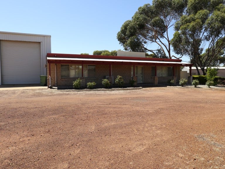 55 Fairway Street, Narrogin, WA 6312