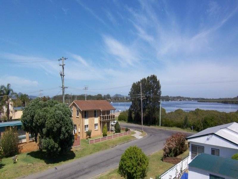 13 Pelican Avenue Hawks Nest NSW 2324 Realestate Com Au   Main 