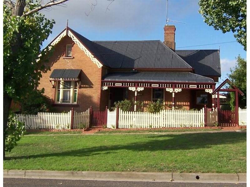 105 VERNER STREET, Goulburn, NSW 2580 Property Details
