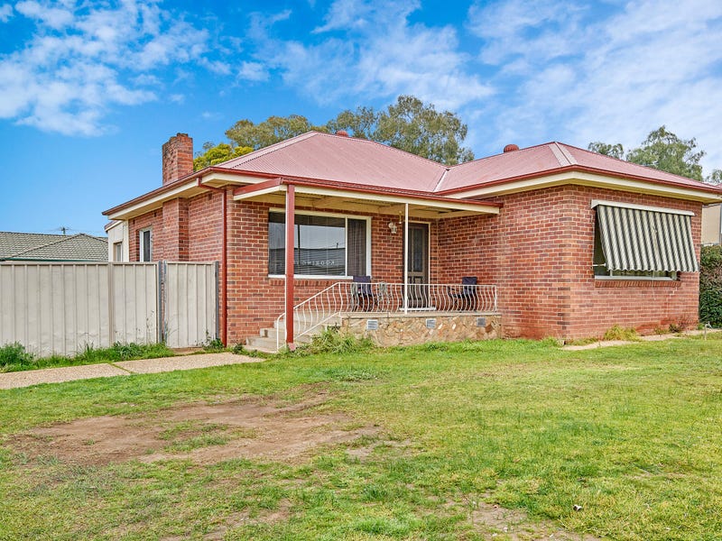 1/402 Lake Albert Road, Kooringal, NSW 2650 Property Details