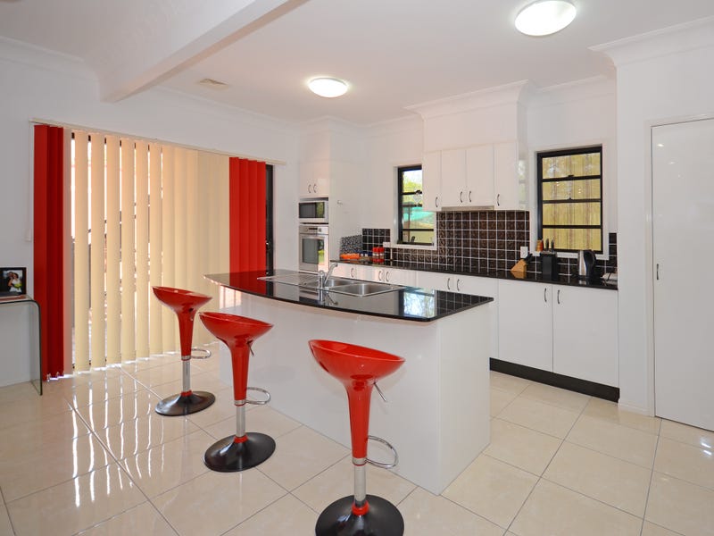 7 Coral Avenue, Pacific Haven, QLD 4659