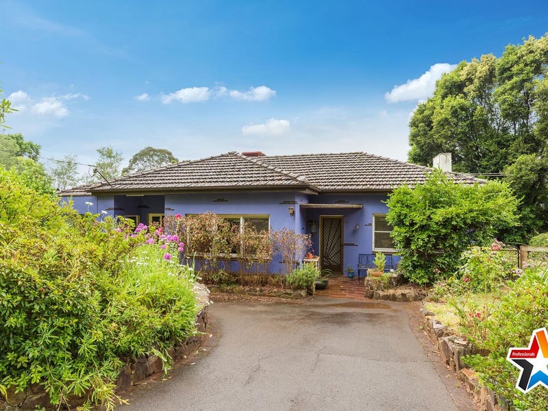 35 Henderson Hill Road, Silvan, VIC 3795