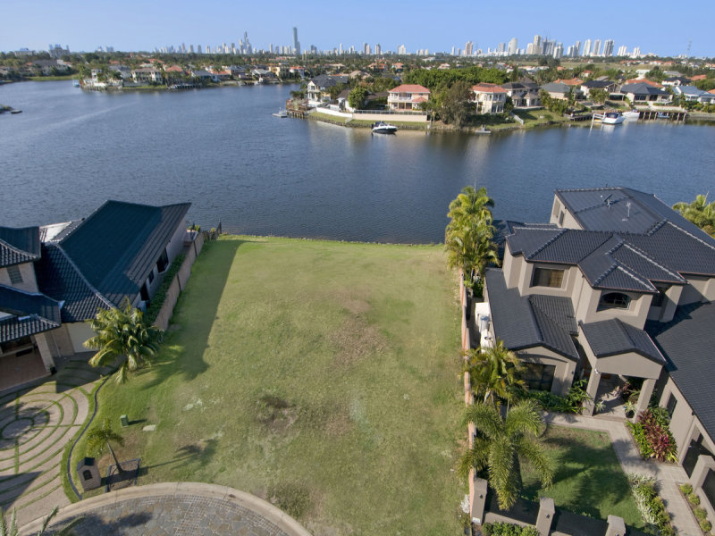 6 Clear Water Bay Avenue, Clear Island Waters, QLD 4226