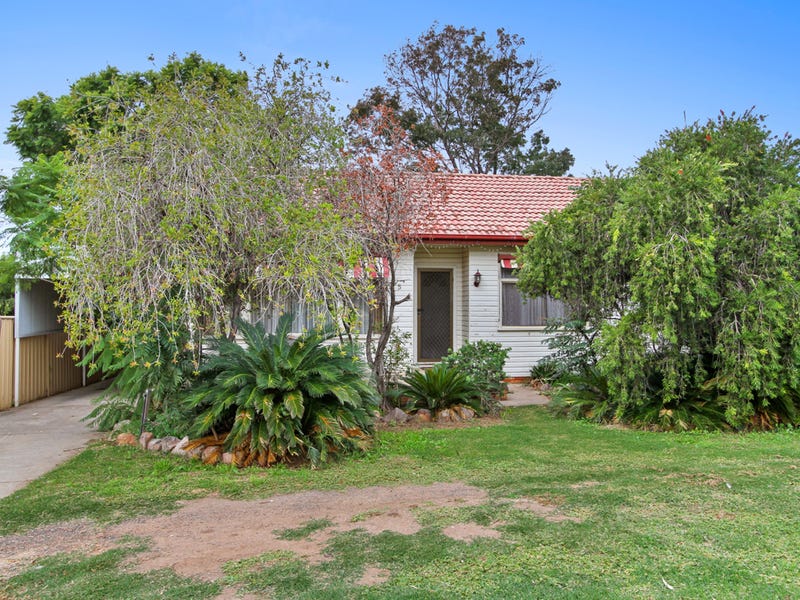 5 Croydon Avenue, South Tamworth, NSW 2340