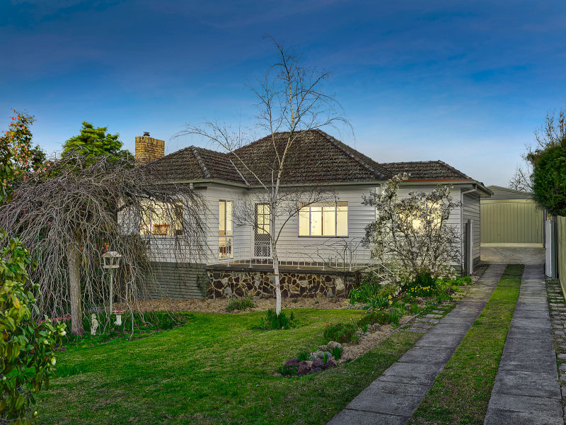 12 Somerset Cres, Croydon, VIC 3136