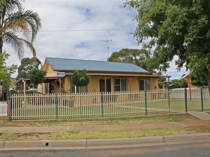 210 Railway Road, West Wyalong, NSW 2671