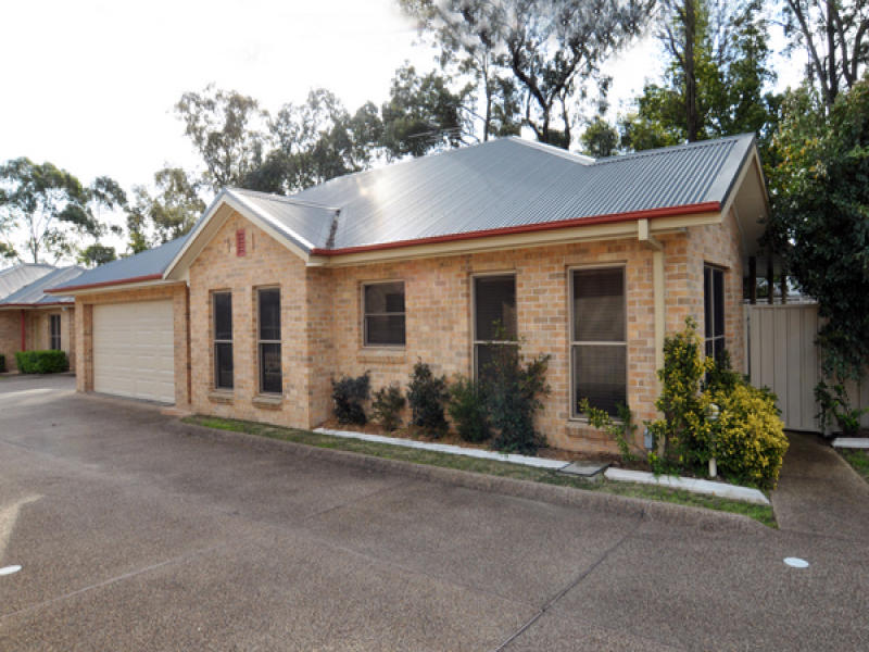 2/4244 Bonar Street,, Maitland, NSW 2320 Property Details