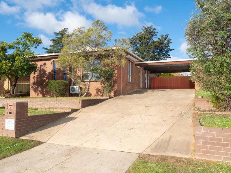 13 Malaya Drive, Tolland, NSW 2650 Property Details