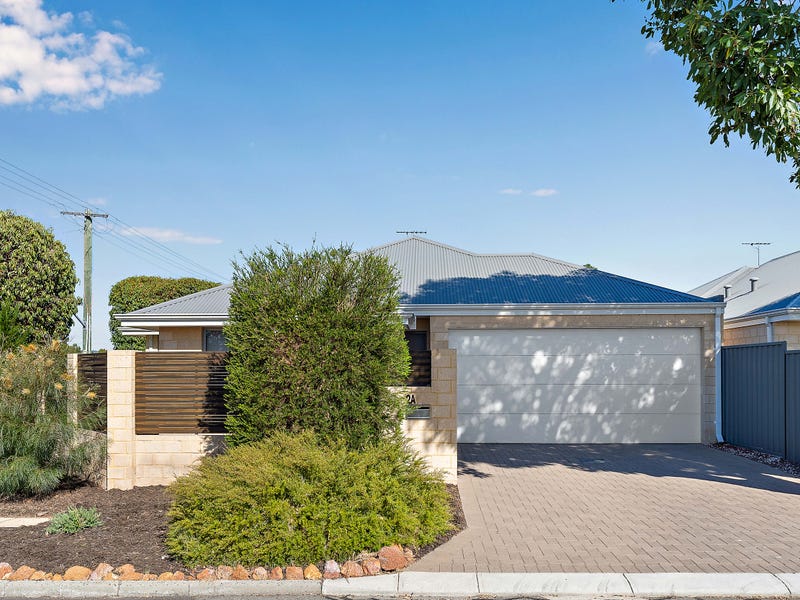 2A Berehaven Avenue, Thornlie, WA 6108 House for Sale