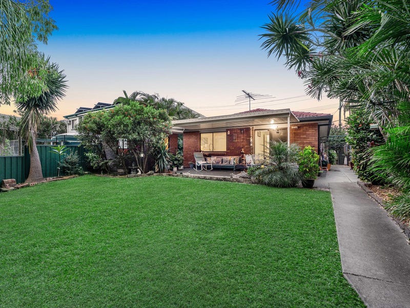 16 Saint Catherines Terrace, Wynnum, QLD 4178