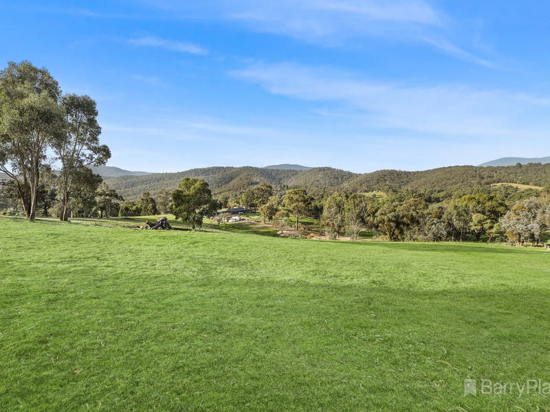 30 Ainsworth Avenue, Chum Creek, VIC 3777