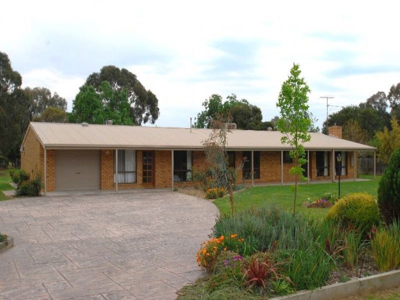 9 WALDARA DRIVE, Wangaratta, Vic 3677 Property Details