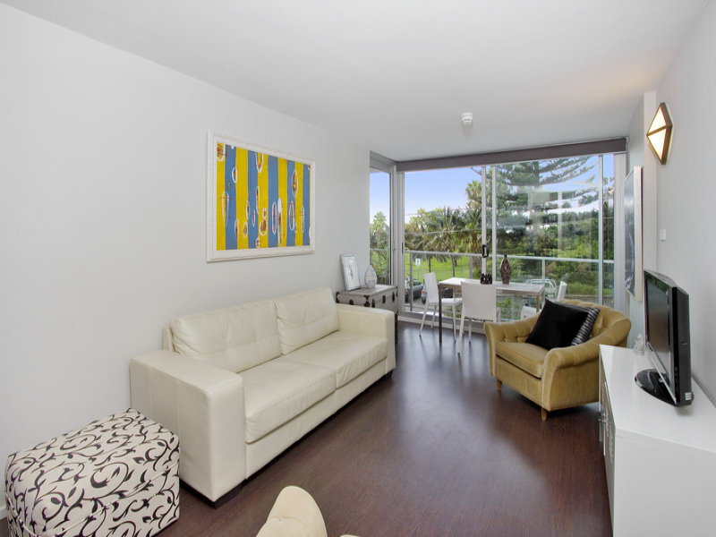 3/30 Moore Road,, Freshwater, NSW 2096 Property Details