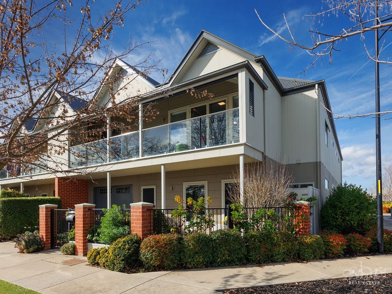 76 GORDON STREET, Wodonga, Vic 3690 Townhouse for Sale