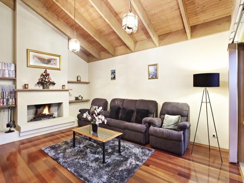 24 Jenkins Drive, Templestowe, Vic 3106 Property Details