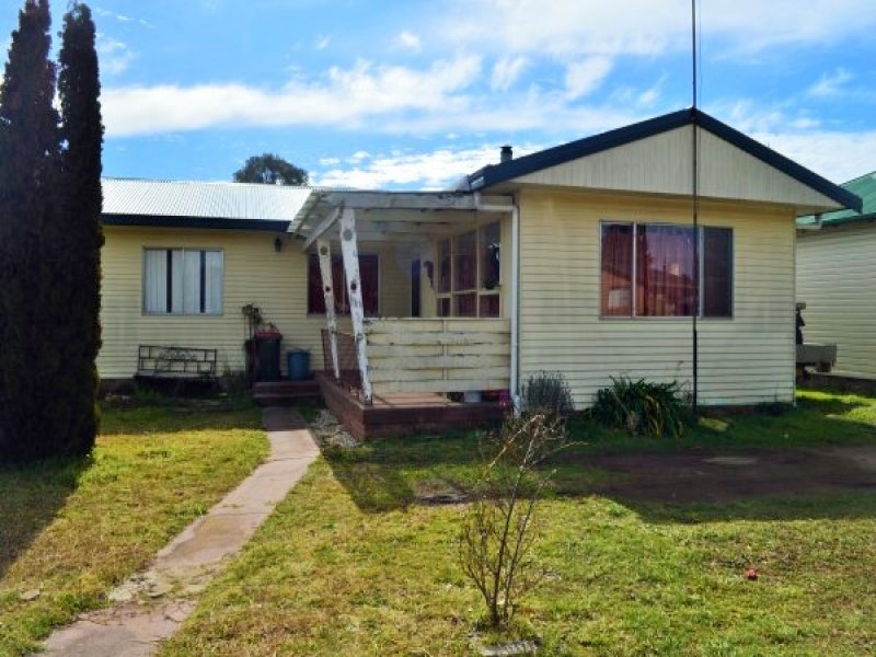 13 Wirruna Street, Guyra, NSW 2365 Property Details