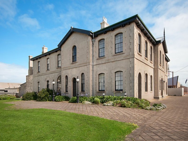 3 Charles Street, Port Macdonnell, SA 5291