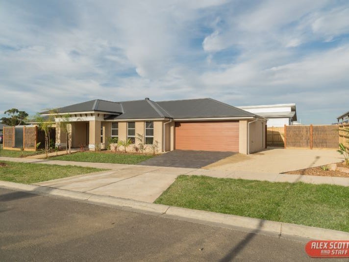 61 GRAMPIAN BOULEVARD, Cowes, Vic 3922 Property Details