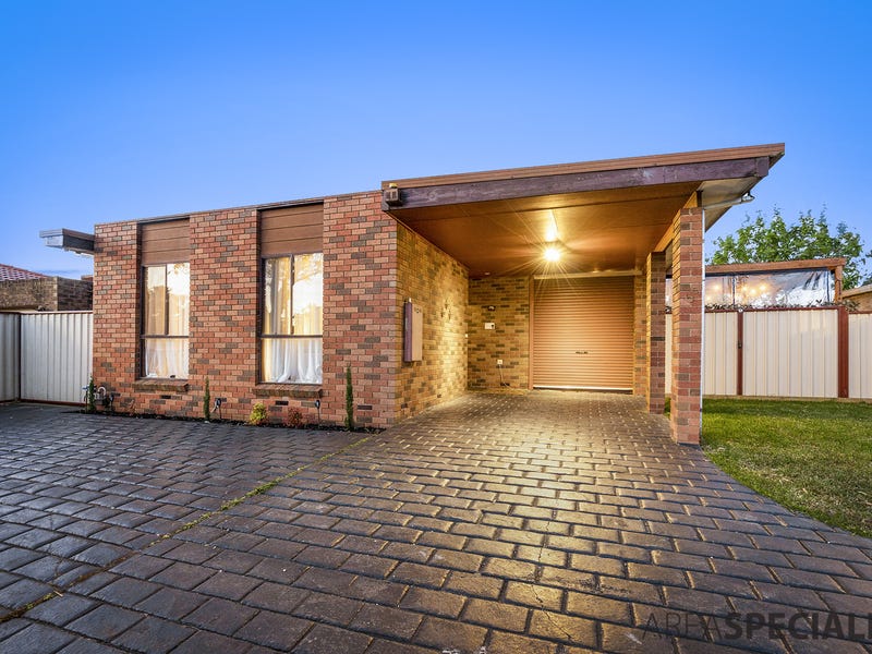 69 Pound Road, Hampton Park, VIC 3976