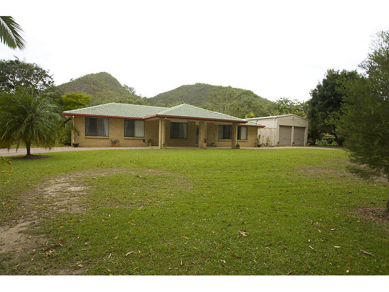 2702 Old Gympie Road, Beerwah, Qld 4519 Property Details