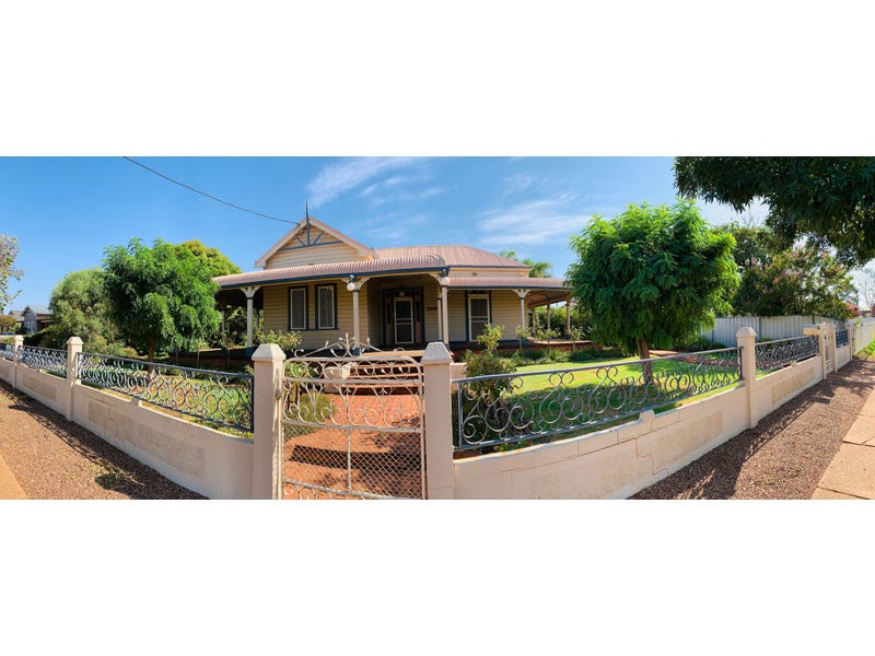 135 Bathurst Street, Condobolin, NSW 2877 Property Details