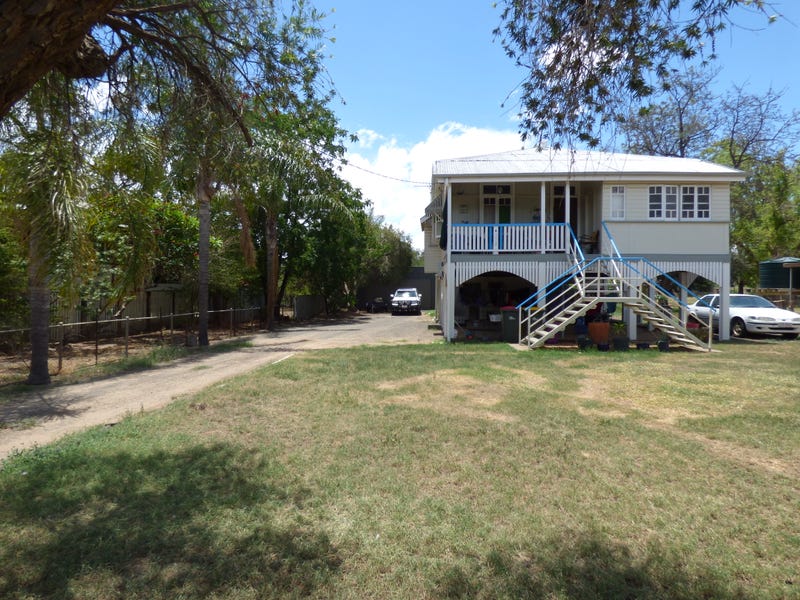 55 Victoria Street, St Qld 4487