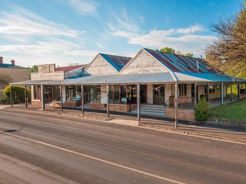 37 Piper Street, Vic 3444 Property Details