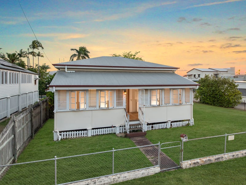 2 Armstrong Street, Hermit Park, QLD 4812