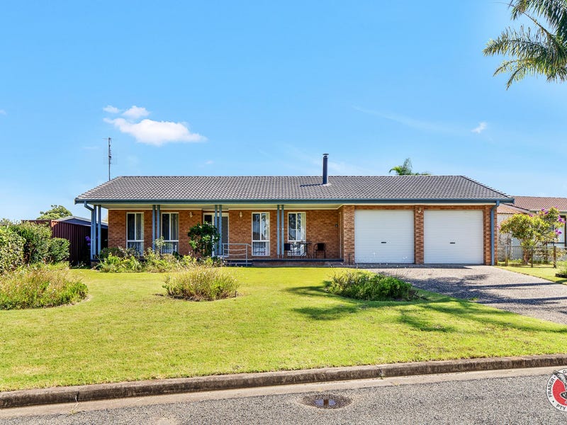 14 Cambridge Cres, Broulee, NSW 2537