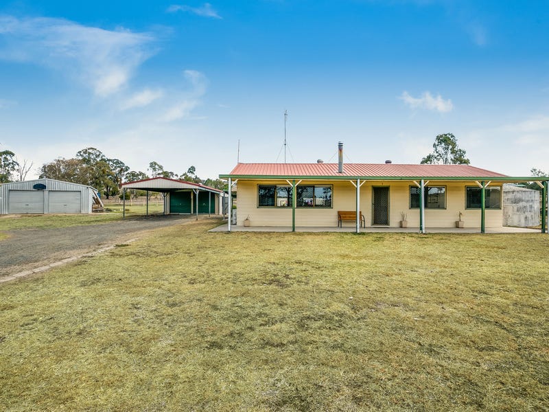 7 Peters Road, Meringandan West, QLD 4352