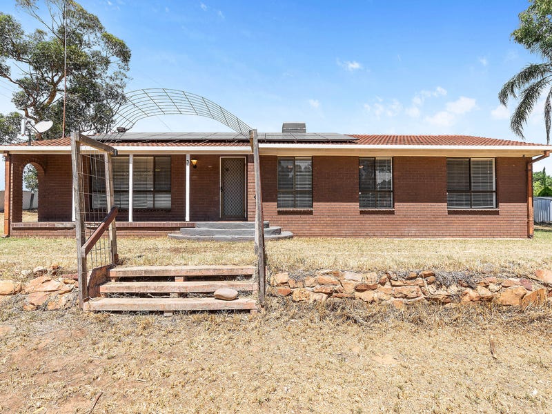 5254 Hankinson Street, Narrandera, NSW 2700 House for Sale