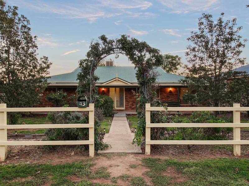 43 Church Street, Forbes, NSW 2871