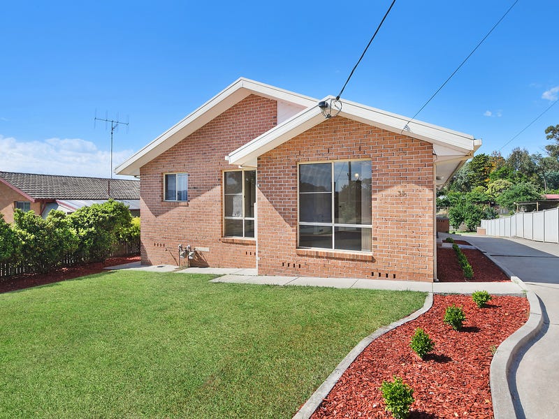 33 Gilmore Place, Queanbeyan West, NSW 2620