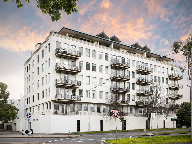 2/2 MacArthur Road, Parkville, Vic 3052 Property Details