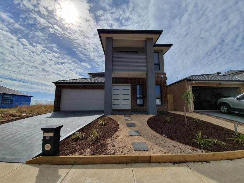 32 Aldinga Avenue, Point Cook, VIC 3030