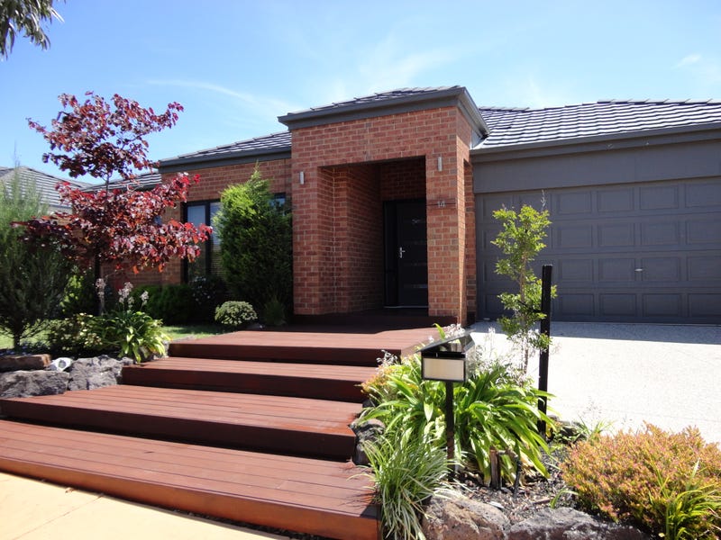 14 Whitlam Green, Point Cook, VIC 3030