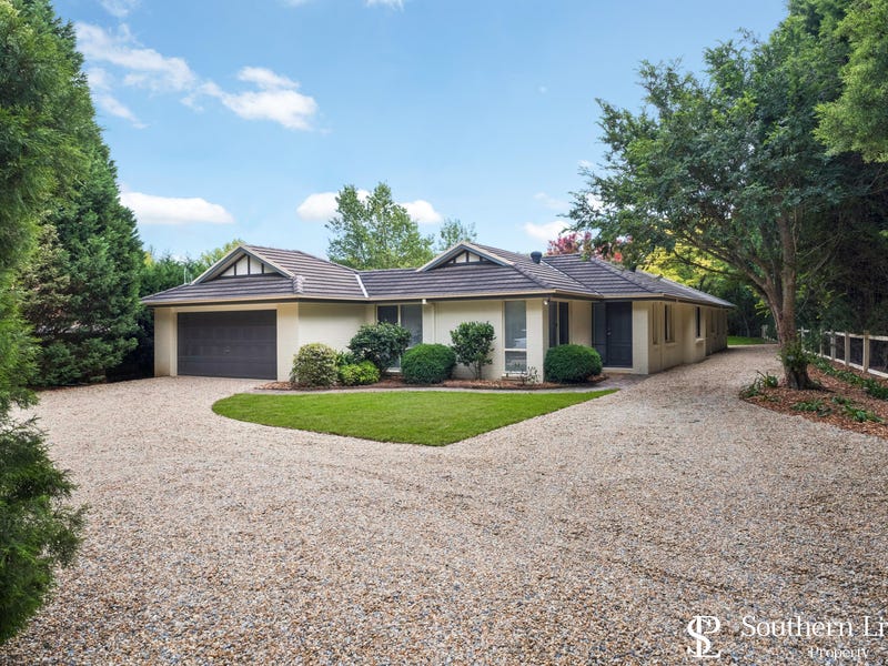 18 Old South Road, Bowral, NSW 2576 Property Details