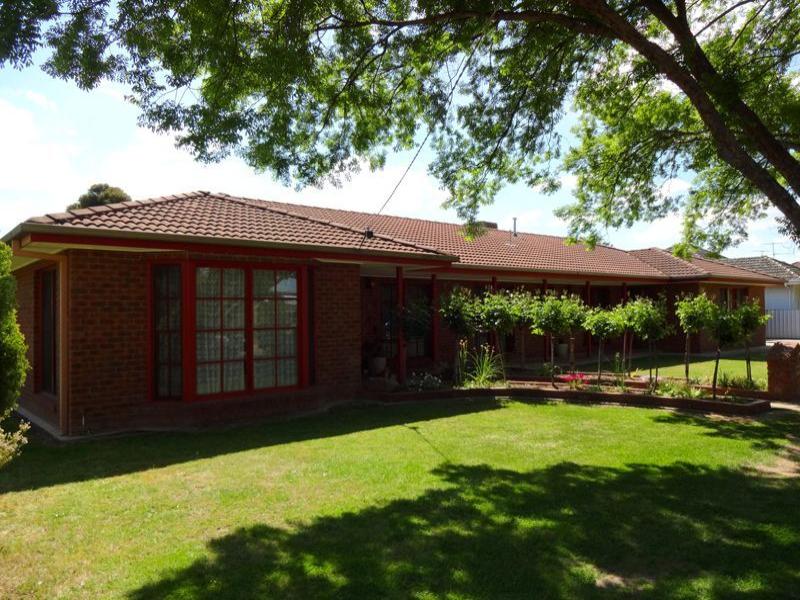 15 Park Lane, Wangaratta, Vic 3677 Property Details