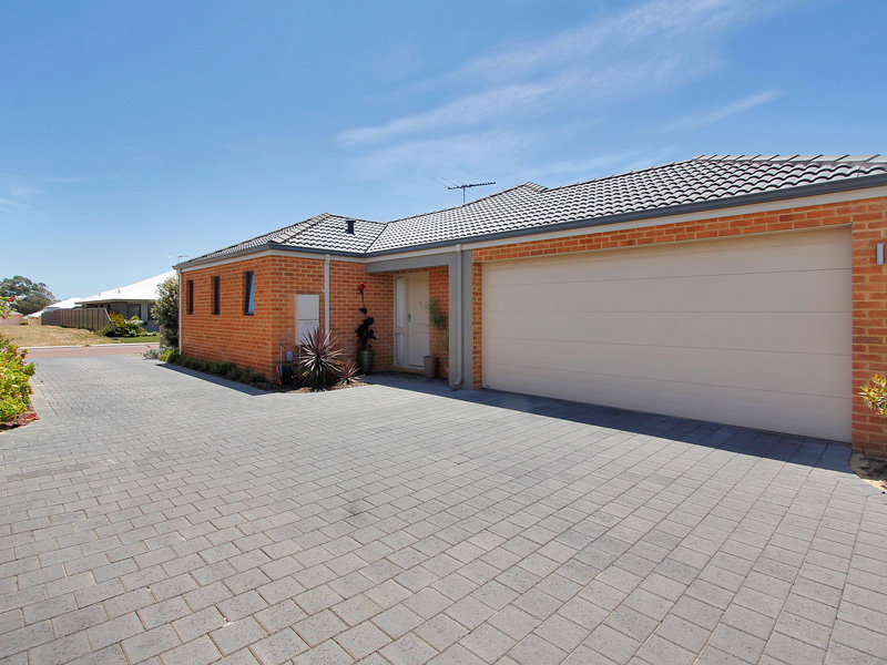 1 / 15 Coogee Road, Munster, WA 6166 Property Details