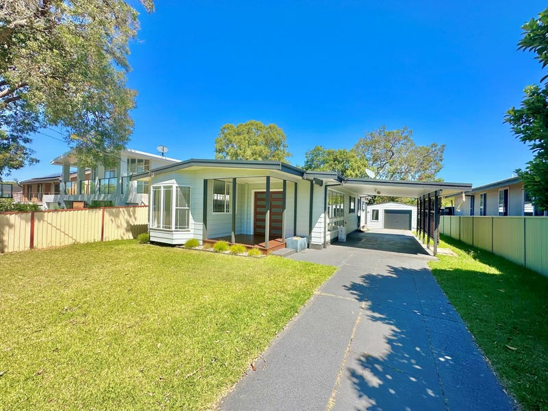 44 Sunrise Avenue, Budgewoi, NSW 2262