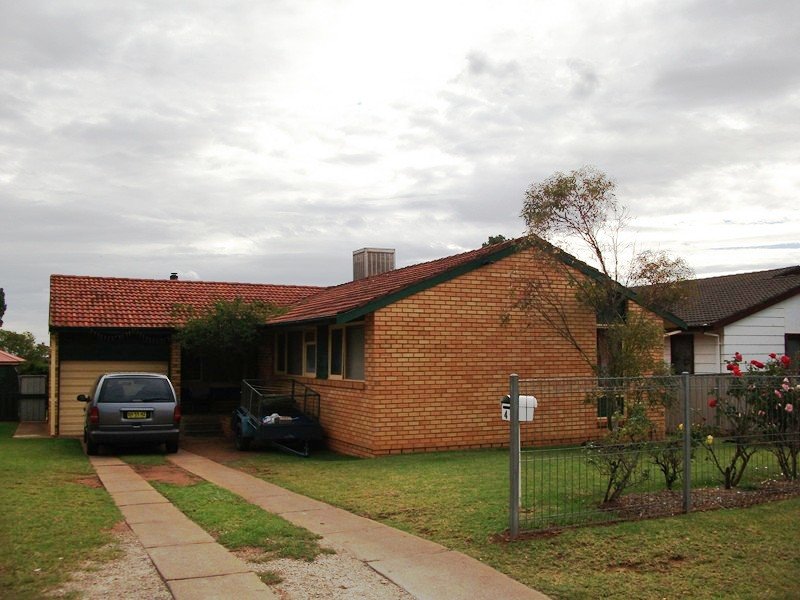 4 Sealey Street, Condobolin, NSW 2877 Property Details