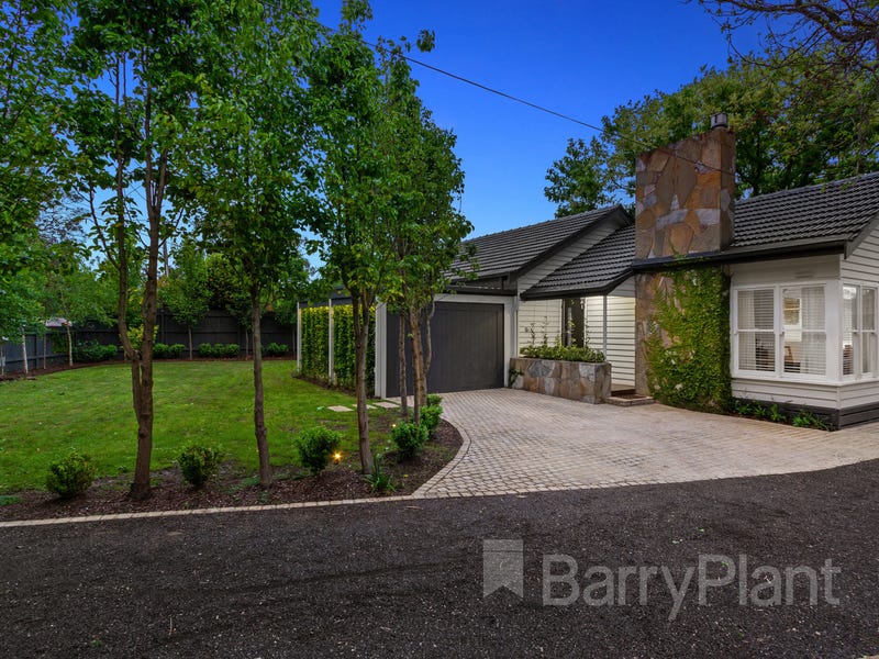 1/15 Valetta Crescent, Knoxfield, Vic 3180 Property Details