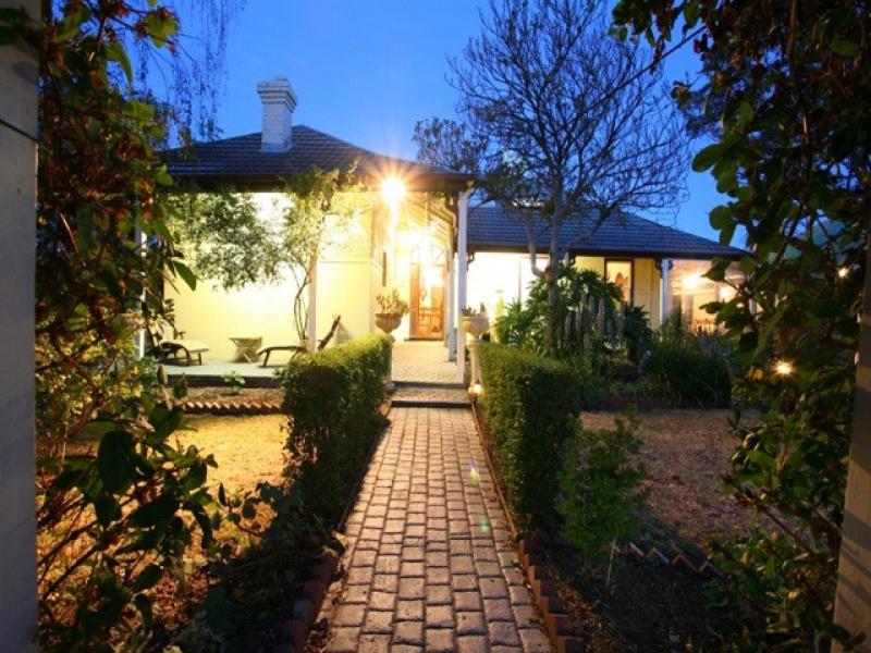 13 MacDonald Grove, Mornington, Vic 3931 Property Details