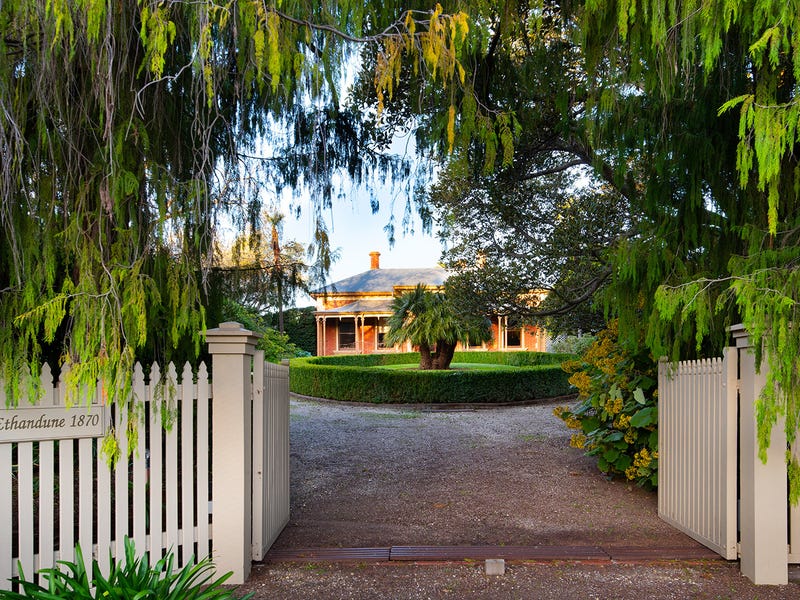 68 High Street, Maldon, Vic 3463 House for Sale