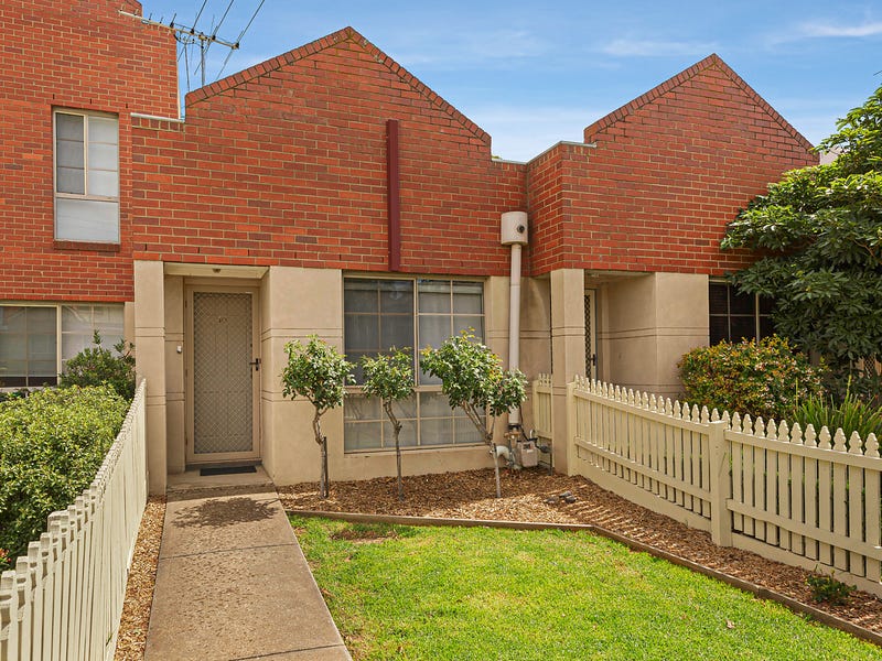 10/2A Cameron Road, Essendon, VIC 3040