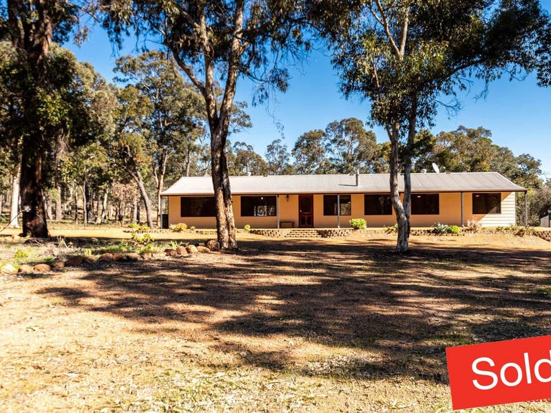 10 Fairway Place, Boddington, WA 6390 Property Details