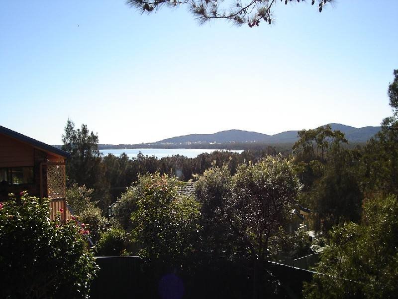 10 Lucas Avenue, GREEN POINT VIA, Forster, NSW 2428 Property Details